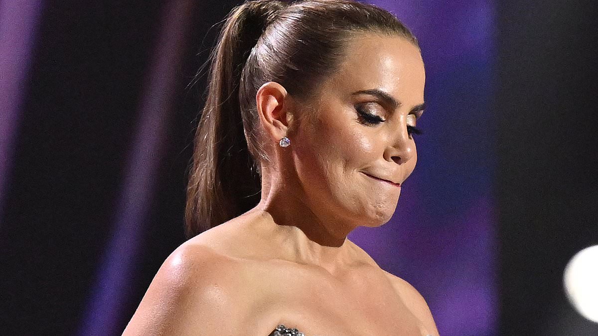 alert-–-jelena-dokic-becomes-tearful-as-she-accepts-her-first-ever-logie-award:-‘i’m-in-shock’ 