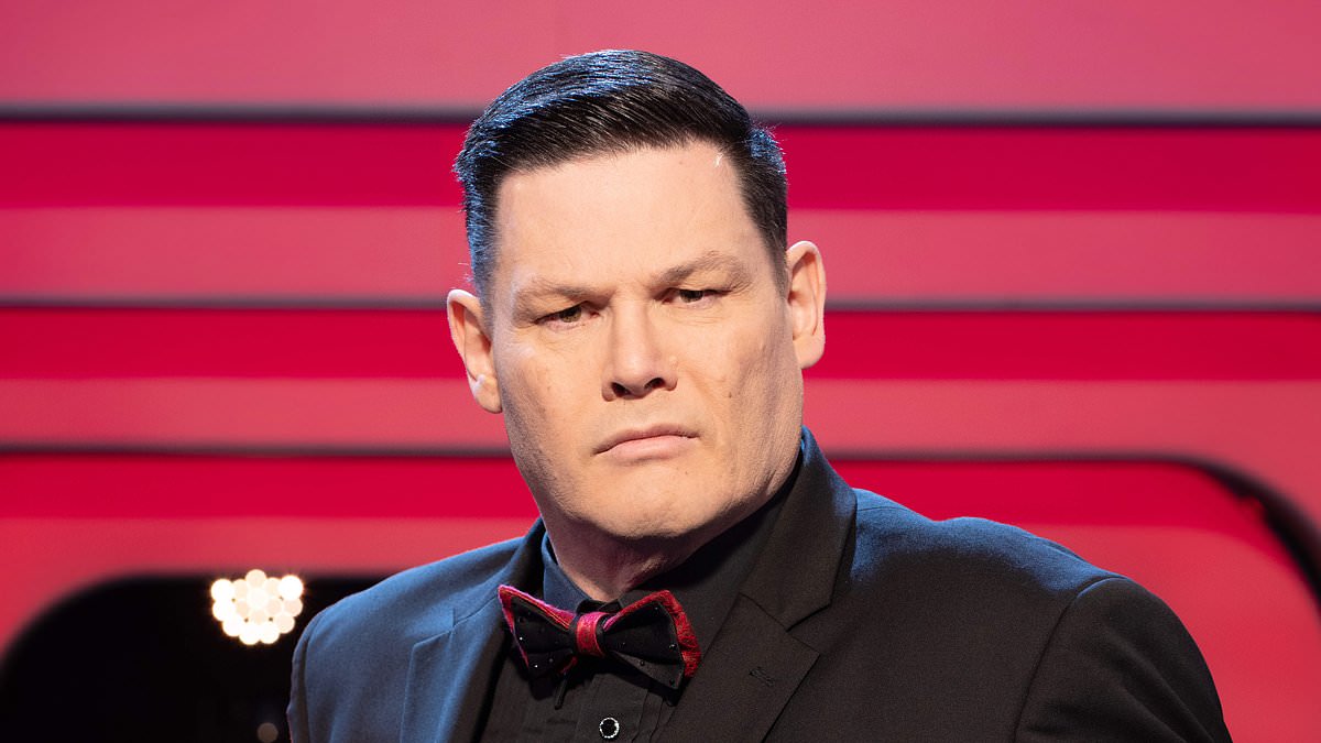 alert-–-the-chase-star-mark-labbett-apologises-for-his-‘bursts-of-anger’-on-celebs-go-dating-–-as-quizzer-admits-he-‘got-quite-grumpy-on-set’