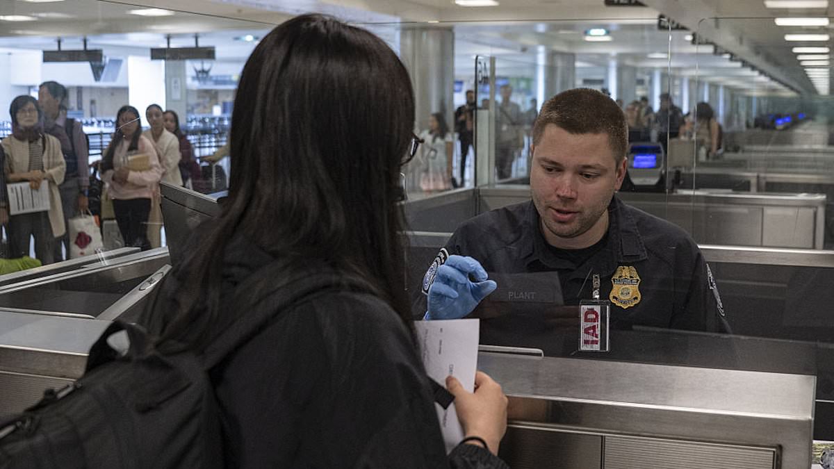 alert-–-some-travelers-to-us-could-face-enormous-fee-under-new-trump-proposal