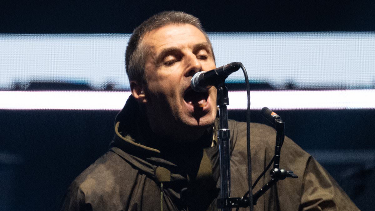 alert-–-liam-gallagher-makes-controversial-drug-reference-as-he-plays-up-to-the-cameras-after-being-caught-on-film-entering-a-portaloo-backstage-at-oasis-reunion-show