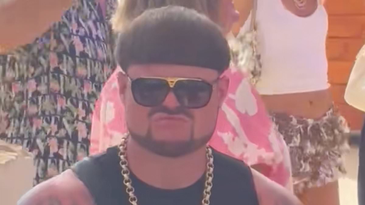 alert-–-revealed:-the-truth-about-‘ibiza-bob’-and-his-claims-to-be-a-‘normal-bloke’-after-clip-of-him-went-viral-across-globe