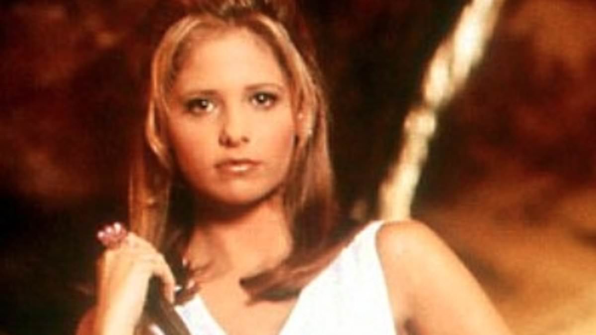 alert-–-sarah-michelle-gellar-looks-forever-young-in-buffy-reboot…-but-her-iconic-character-gets-drastic-makeover