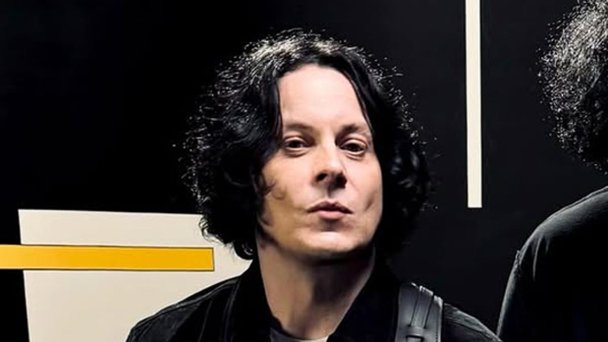 alert-–-jack-white’s-mini-me-son-looks-shockingly-like-the-rocker-as-he-turns-18