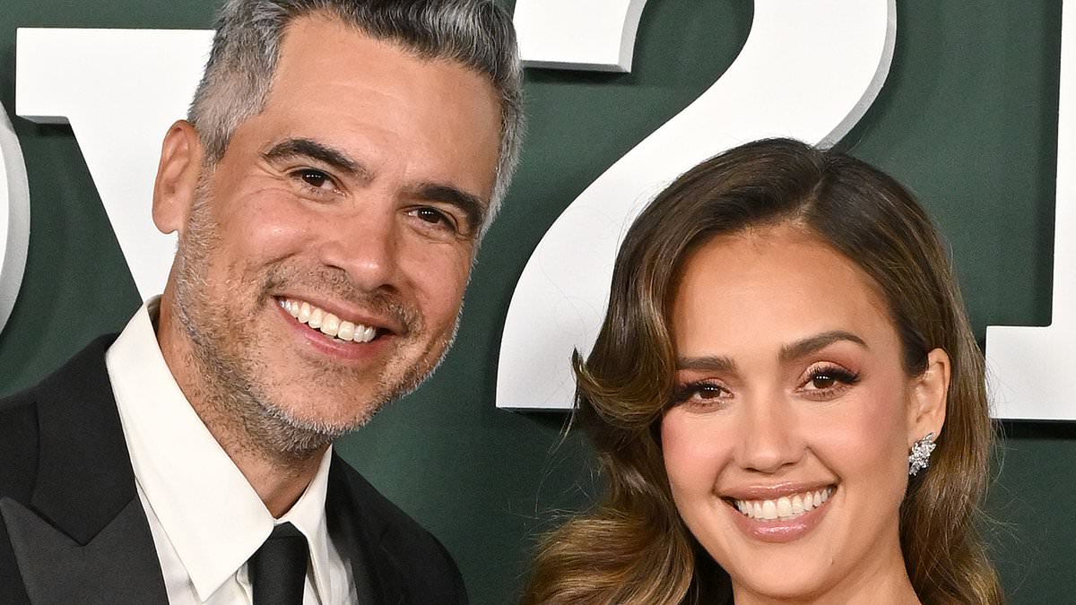 alert-–-jessica-alba’s-ex-cash-warren-spotted-on-date-night-with-model-20-years-his-junior-amid-divorce
