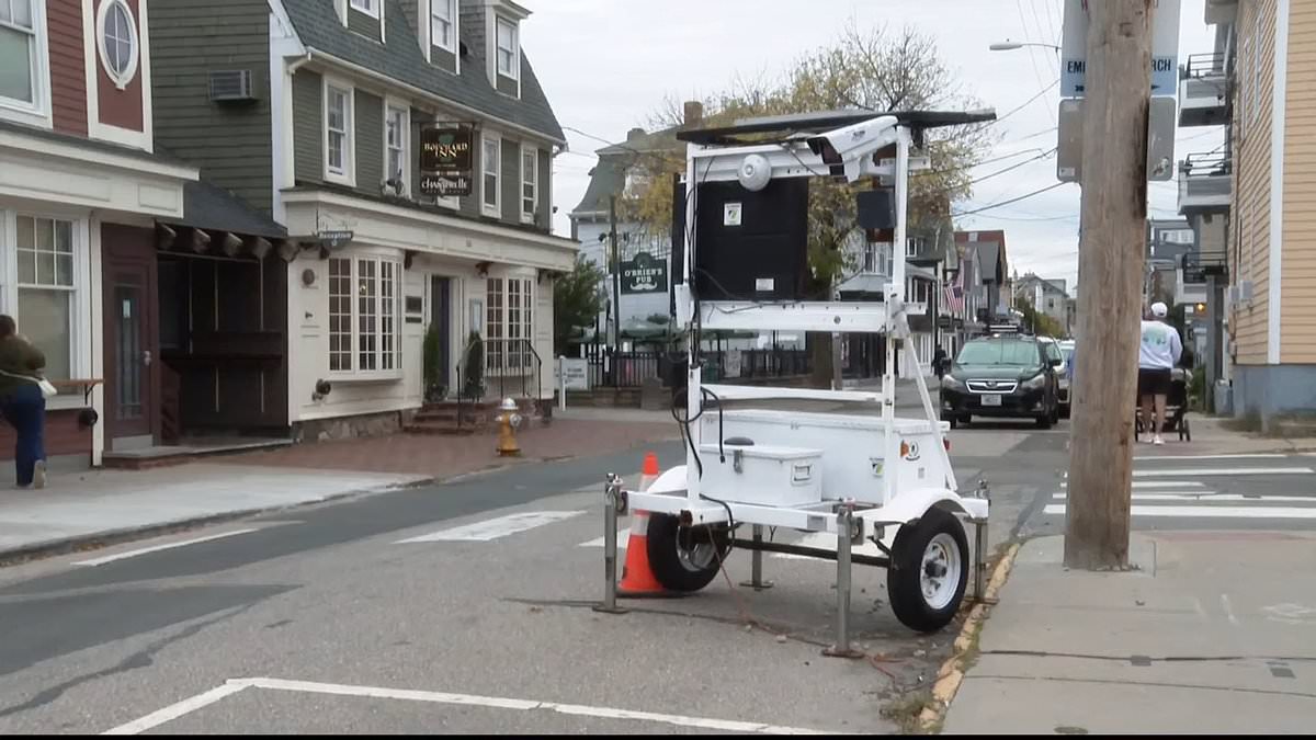 alert-–-the-new-roadside-tech-busting-drivers-of-roaring-cars-and-serving-them-$250-noise-violations