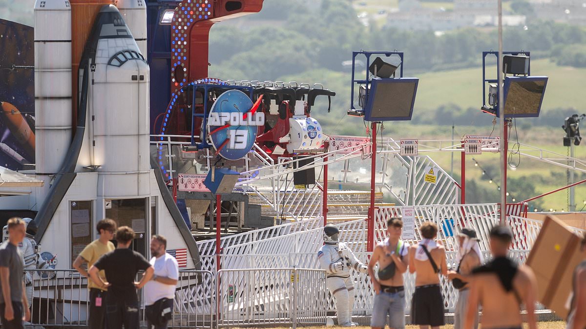 alert-–-festival-goers-are-left-dangling-upside-down-for-20-minutes-as-fairground-ride-breaks-down-at-boardmasters