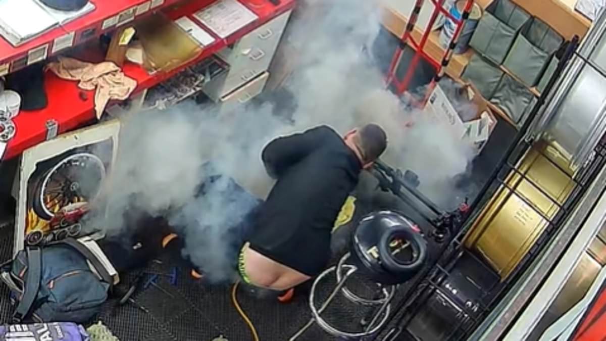 alert-–-wild-moment-butt-baring-worker-narrowly-escapes-e-scooter-explosion-–-and-the-cheeky-detail-that-has-‘cracked-up’-aussies