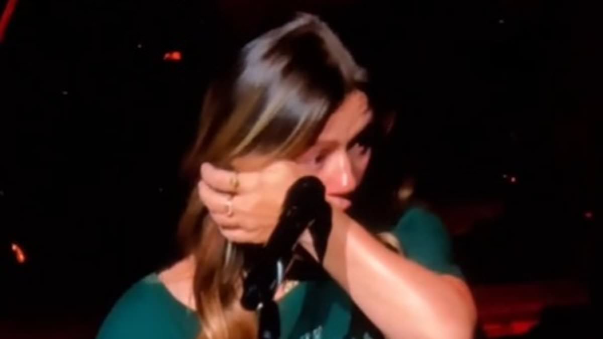 alert-–-kelly-clarkson-holds-back-tears-singing-poignant-song-just-weeks-before-ex-husband’s-death