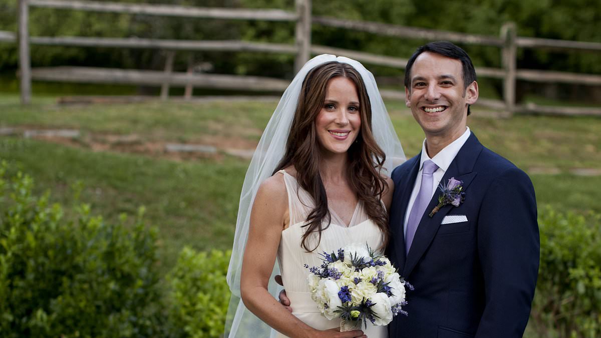 alert-–-ashley-biden-files-for-divorce-from-plastic-surgeon-husband…then-shares-catty-instagram-story