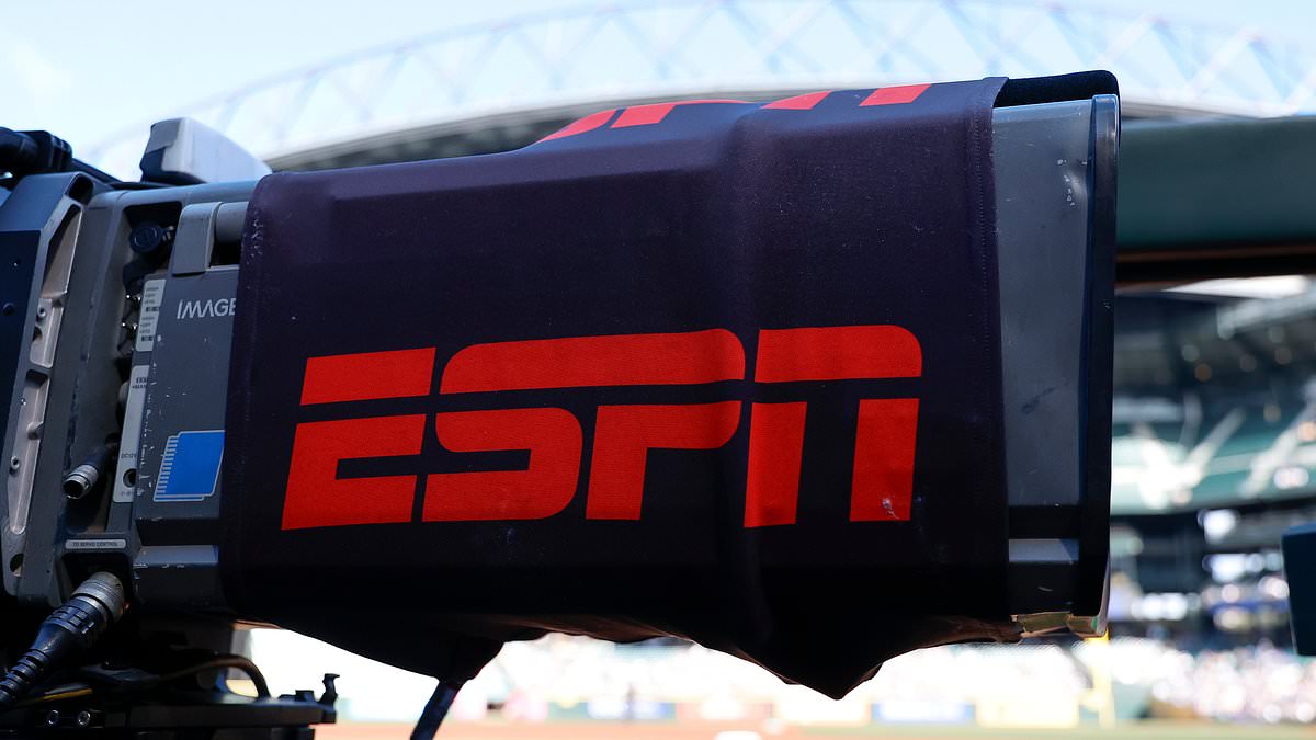 alert-–-‘inside-the-nba’-fans-receive-early-blow-as-schedule-reveals-huge-change-to-show-ahead-of-espn-switch