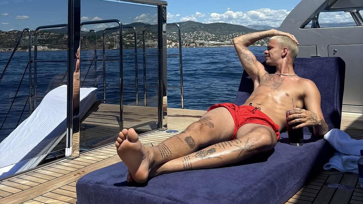 alert-–-shirtless-romeo-beckham-shares-pictures-of-himself-in-st-tropez-with-brother-cruz-–-after-estranged-sibling-brooklyn-snubbed-whole-family-from-his-vow-renewal-with-nicola-peltz
