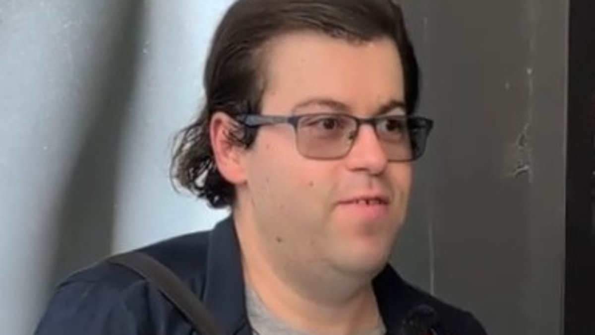 alert-–-aussie-who-works-at-lowes-reveals-the-insane-amount-he-has-saved-–-and-he-has-a-lesson-for-‘broke-office-workers’-crying-about-the-cost-of-living