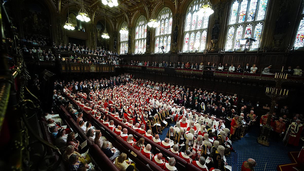 alert-–-nigel-farage-demands-keir-starmer-gives-him-some-reform-uk-peers-in-the-house-of-lords-as-he-blasts-‘democratic-disparity’