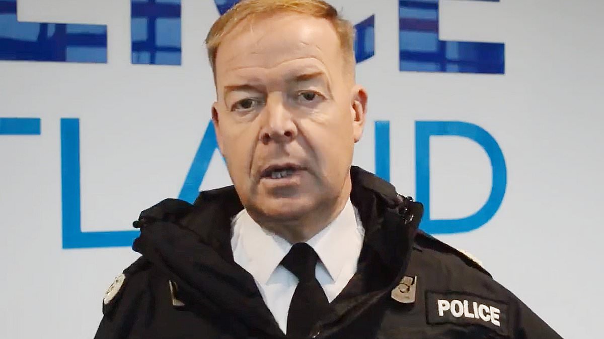 alert-–-police-scotland-deputy-chief-facing-probe-over-‘upsetting’-remarks-to-a-civilian-worker
