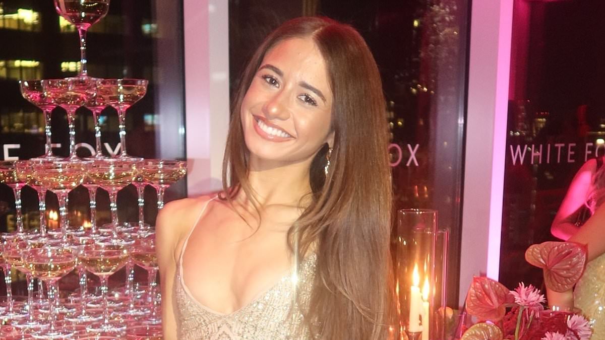 alert-–-influencer-fiona-jordan-makes-toddler-smoke-vape-in-horrifying-video-–-then-gives-pathetic-excuse