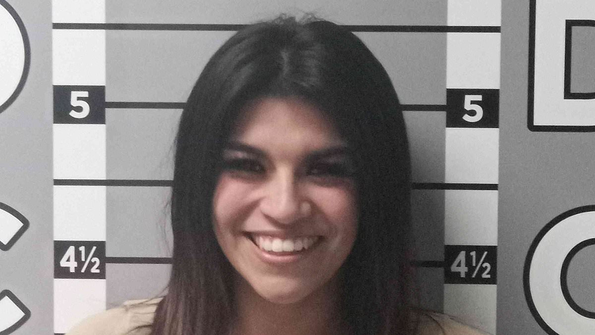 alert-–-jealous-ex-girlfriend-smiles-in-mugshot-after-arrest-for-trashing-former-flame’s-car