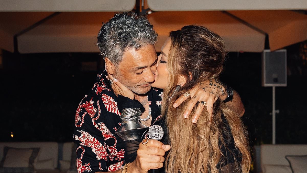 alert-–-rita-ora-and-her-husband-taika-waititi-lay-on-a-platter-of-cigarettes-for-their-a-list-guests-including-kate-moss-and-matt-damon-at-his-50th-birthday-party