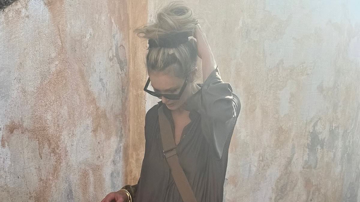 alert-–-photo-of-elle-macpherson-confirms-long-standing-rumour-about-the-model