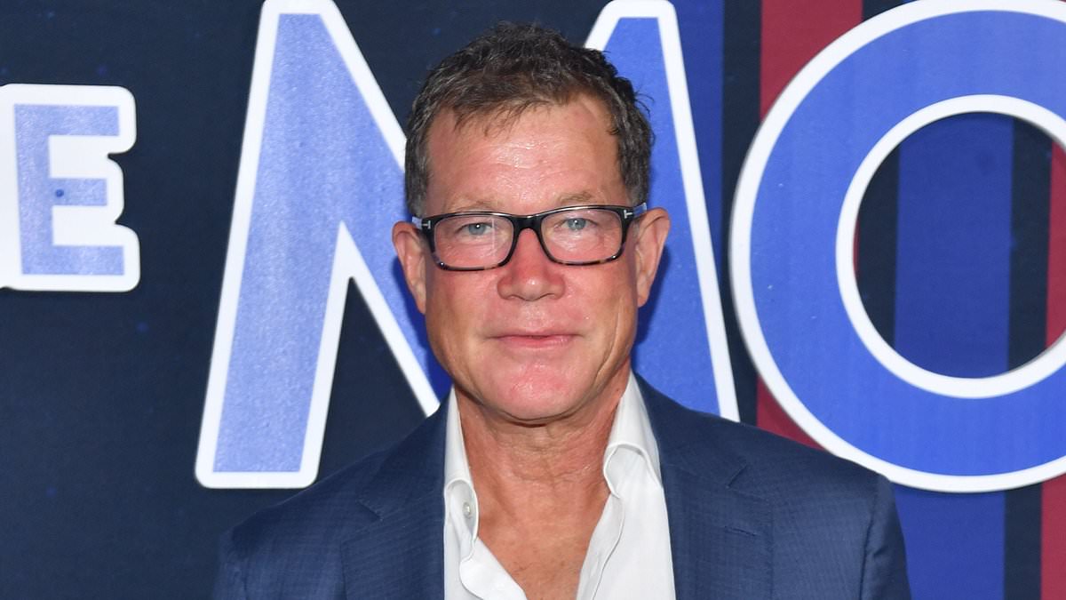 alert-–-nip/tuck-star-dylan-walsh-and-his-family-involved-in-mysterious-car-crash-that-sends-two-to-hospital