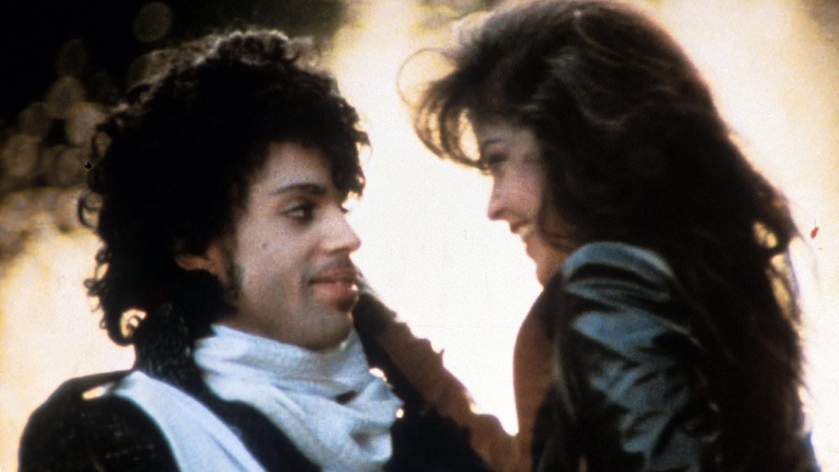 alert-–-prince’s-estate-is-being-sued-by-singer’s-purple-rain-co-star-apollonia-over-claim-they-tried-to-‘steal’-her-name