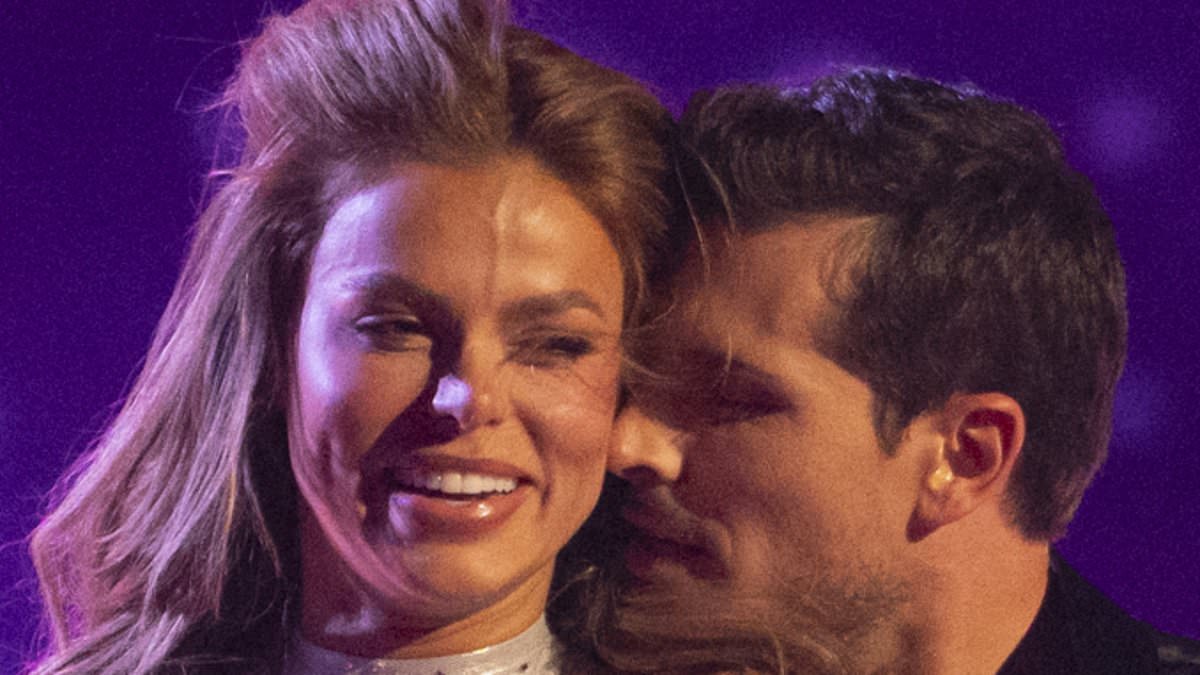 alert-–-brooks-nader’s-ex-gleb-savchenko-seen-on-dwts-set-after-she-claimed-he-was-‘fired’-from-show