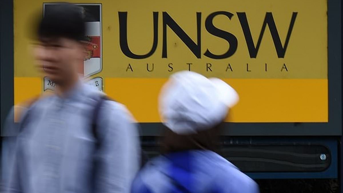 alert-–-rmit-students-fume-over-chinese-peers-who-‘refuse-to-speak-english’