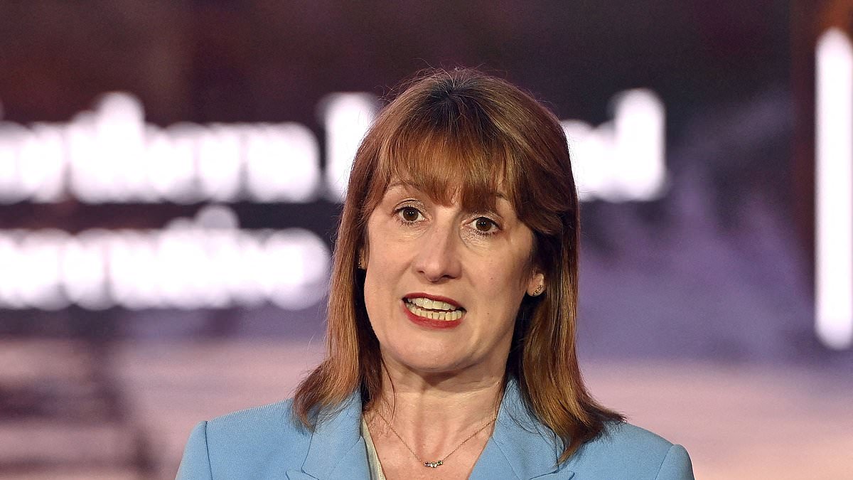 alert-–-britain’s-borrowing-costs-surge-close-to-a-27-year-high-as-experts-warn-country-faces-a-‘moron-premium’-under-rachel-reeves