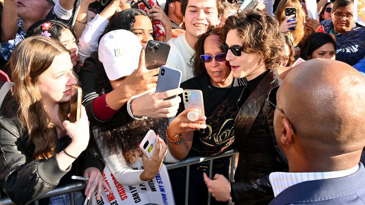 alert-–-i-know-exactly-what’s-wrong-with-club-chalamet.-this-unhinged-timothee-obsessed-creep-is-nearly-60…-it’s-time-she-grew-up:-kennedy