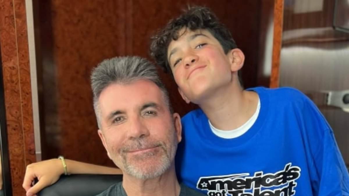 alert-–-simon-cowell-shares-rare-picture-of-his-lookalike-son-eric,-11,-as-he-films-backstage-at-america’s-got-talent-ahead-of-quarter-finals