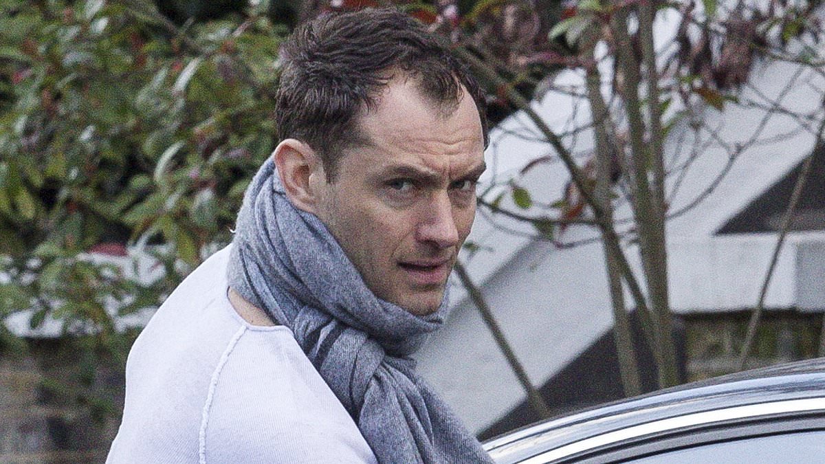 alert-–-jude-law-leads-celebrities-against-‘heartbreaking’-plan-for-45-new-homes-on-train-station-car-park-site-in-‘wonderful-old-village’