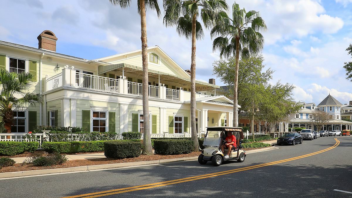 alert-–-golf-carts-are-quietly-taking-over-america’s-streets…-and-igniting-fury-in-suburban-neighborhoods