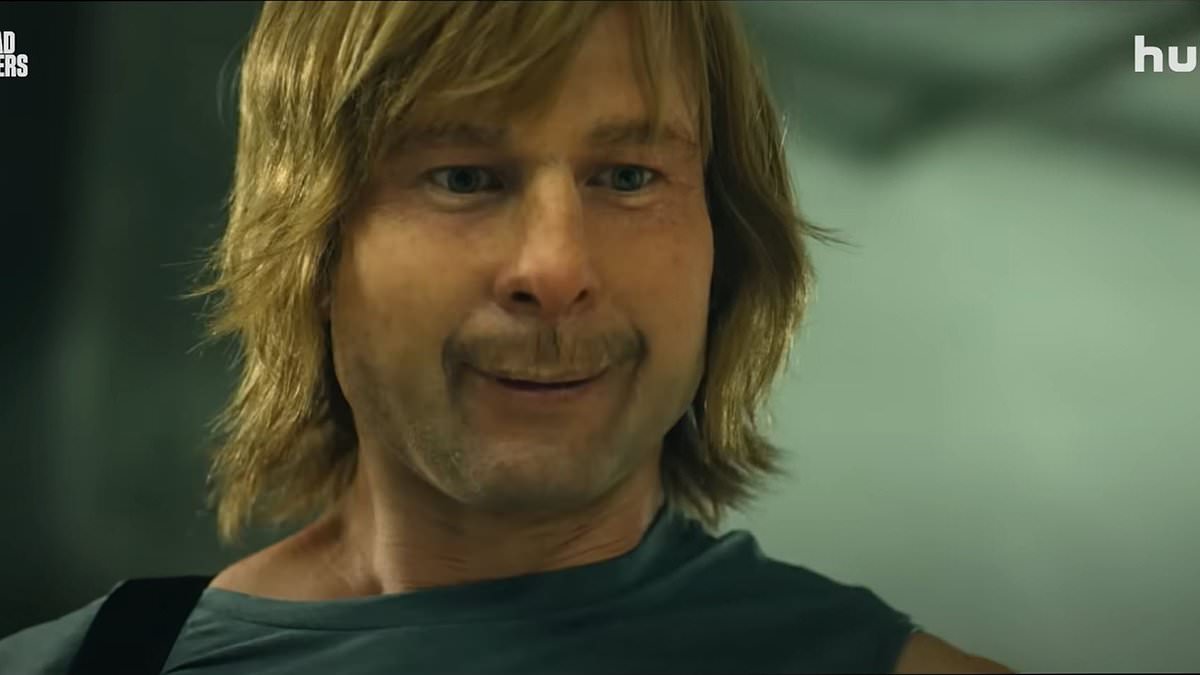 alert-–-a-list-heartthrob-is-unrecognizable-with-shaggy-hair-and-prosthetics-to-play-a-washed-up-quarterback