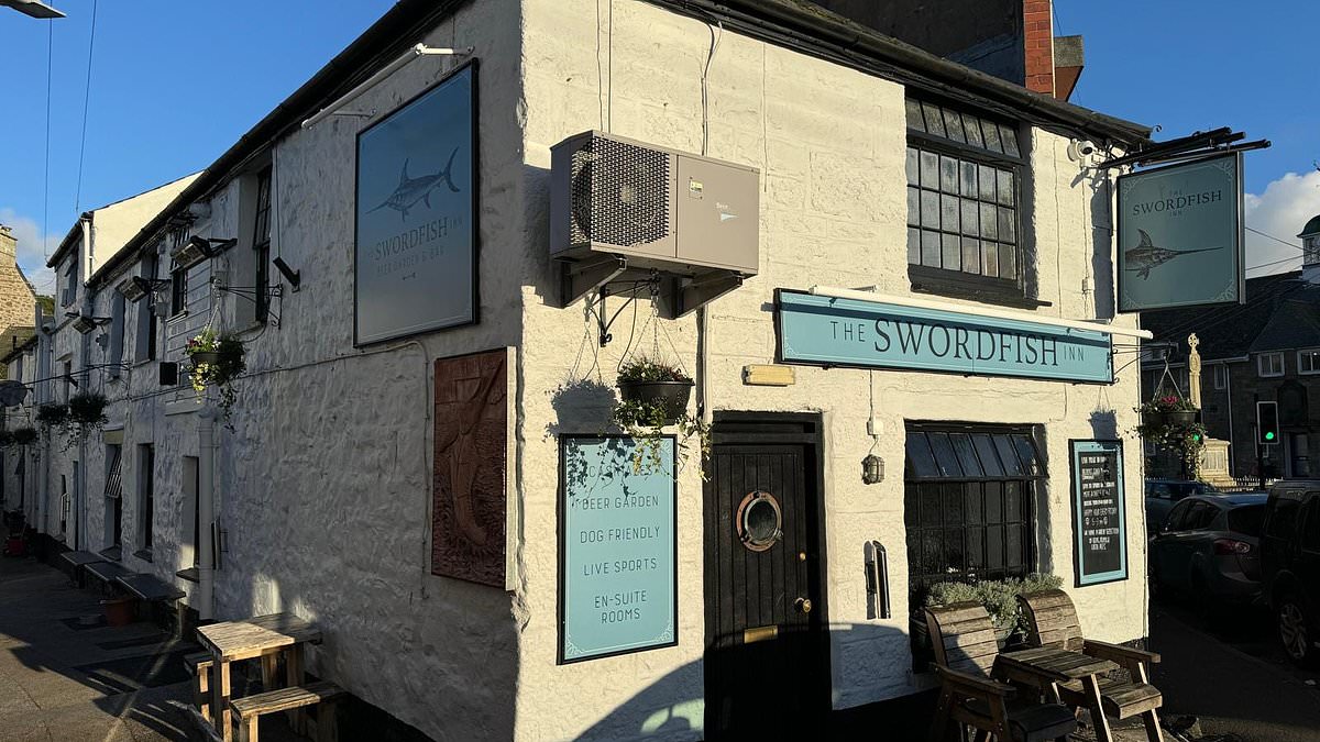 alert-–-cornwall-boozer was-crowned-britain’s-roughest-pub-after-being-immortalised-in-legendary-sky-series…-but-twenty-years-later-has-it-changed?